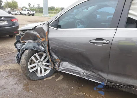 2014 Toyota Highlander Le V6 из США, поврежденный, VIN 5TDZKRFH6ES008823